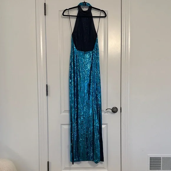 NWT Galvon London Aqua Sequin Gown - Picture 5 of 7